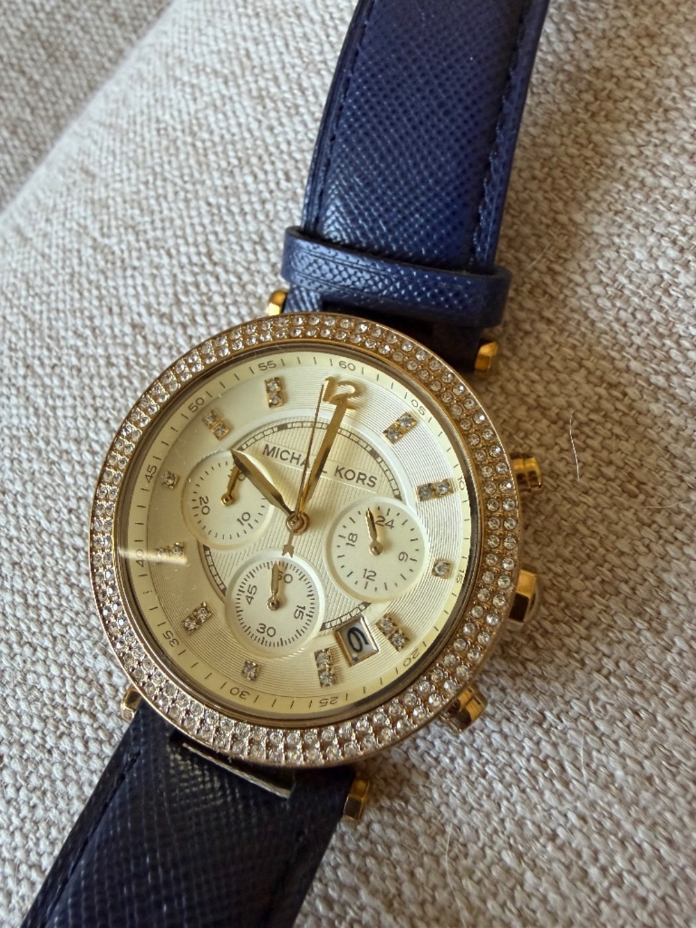Michael Kors Parker MK2280: gold-tone 39 mm chronograph, crystal/pavé bezel